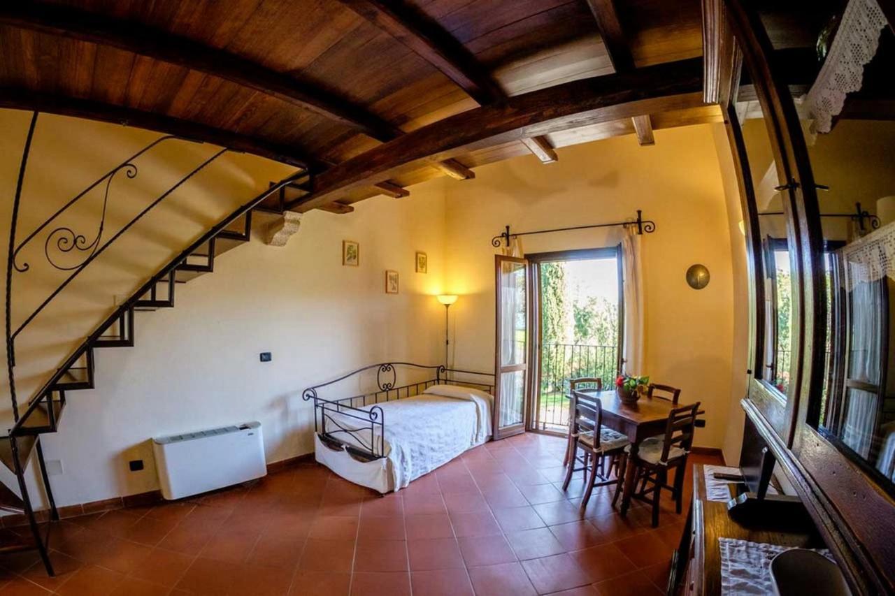 Agriturismo Poggio Corbello La Pesta المظهر الخارجي الصورة